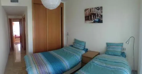 2010-Superb Apt 2 Bedrooms In Complex With Pool 마닐바