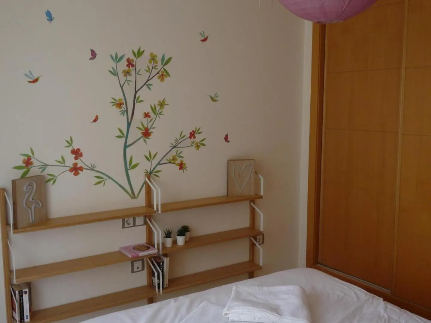2010-Superb Apt 2 Bedrooms In Complex With Pool 마닐바 0*,