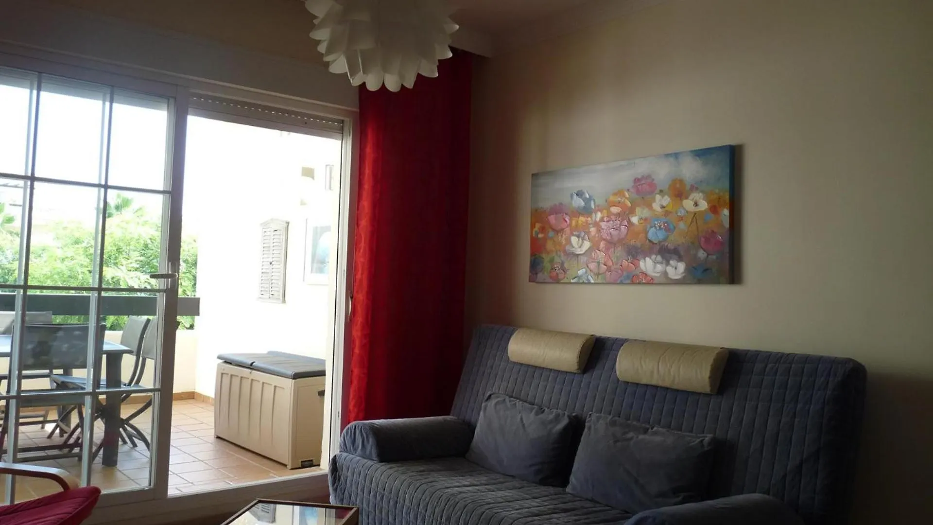 2010-Superb Apt 2 Bedrooms In Complex With Pool 마닐바 아파트