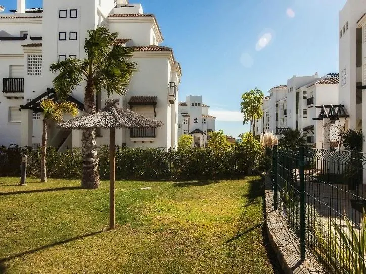 2010-Superb Apt 2 Bedrooms In Complex With Pool Manilva